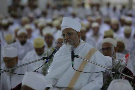 Laylat ul Qadr: Aqaa Maulaa in Nooraani Masjid